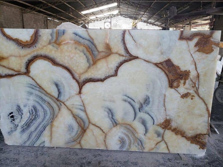 تصویر 4 از سنگ ساختمان زیبا با رنگ بندی متناسب برای نماهای خارجی